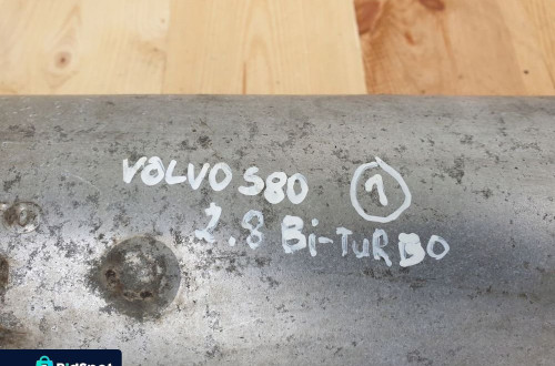 Volvo S80 2.8 T6 BITURBO BI TURBO TŁUMIK ŚRODKOWY
