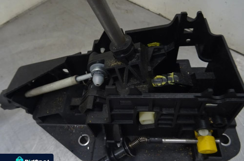 VOLVO S60 LIFT 2.4B WYBIERAK BIEGÓW