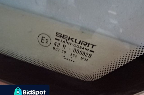 SZYBA KAROSERYJNA LEWY PRZÓD RENAULT ESPACE III LIFT NR461