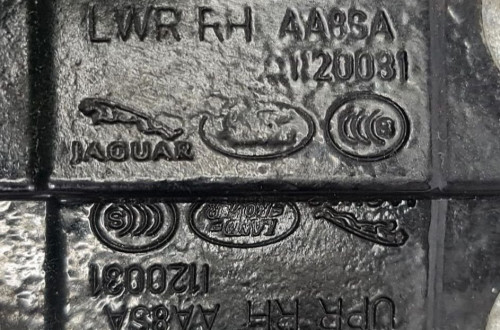 ZAWIASY DRZWI PRAWY TYŁ JAGUAR XF X250 PARA