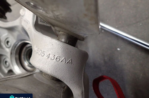 ZWROTNICA WAHACZ AUDI A4 QUATTRO TYŁ 8W0616025