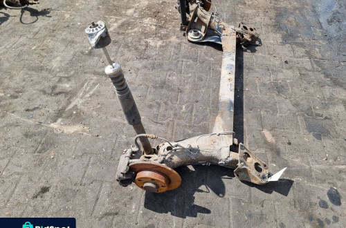 BELKA / SANKI TYŁ VOLKSWAGEN GOLF IV