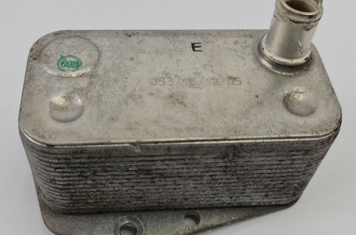 CHŁODNICZKA OLEJU BMW 5 E61 E60 2.0 D 7787698