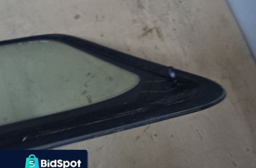 SZYBA KAROSERYJNA PRAWY TYŁ FORD FOCUS MK1 LIFT 01-04 NR304