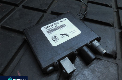 BMW 3 E46 WZMACNIACZ ANTENOWY 690607102 21367510