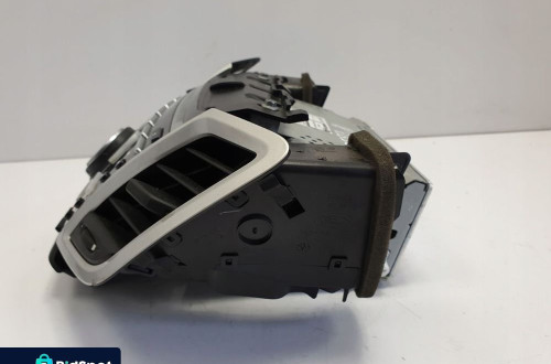 Ford Fiesta MK7 VII Lift RADIOODTWATRZACZ Panel