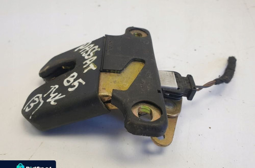 VW Passat B5 ZAMEK KLAPY BAGAŻNIKA sedan