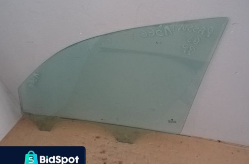 SZYBA DRZWI PRAWY PRZÓD VW PASSAT B5 KOMBI NR1366