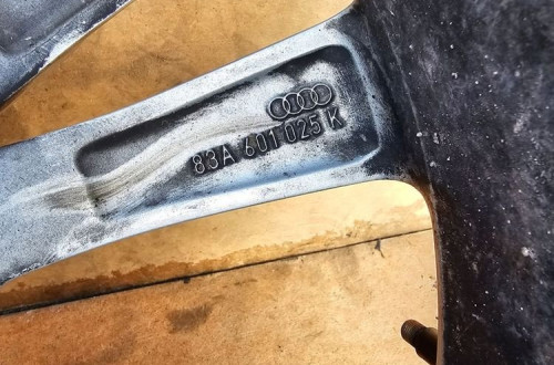 FELGA FELGI AUDI Q3 83A F3 ET 43 R18 83A601025K
