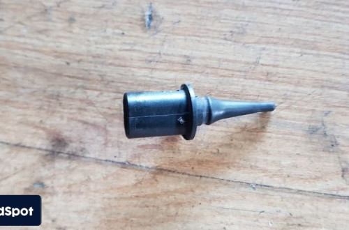 MERCEDES W220 CZUJNIK TEMPERATURY ZEWNĘTRZNEJ 0005428418