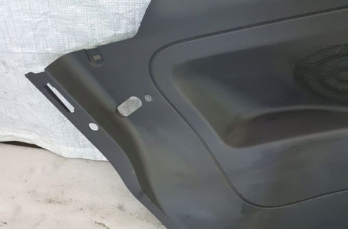 TAPICERKA BOCZEK LEWY TYŁ FIAT 500 3D 08r