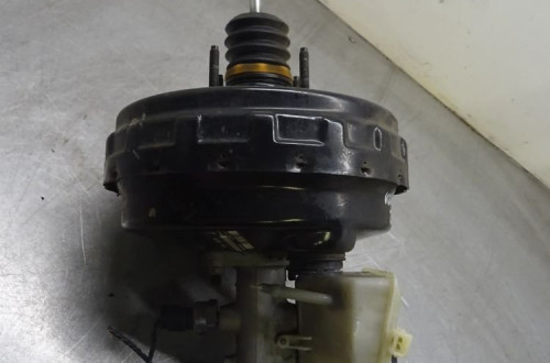VOLVO S60 LIFT 2.4B SERWO HAMULCOWE P30793676