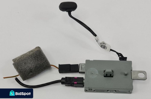 WZMACNIACZ ANTENY JAGUAR XF X250 CH22-18C847-AA