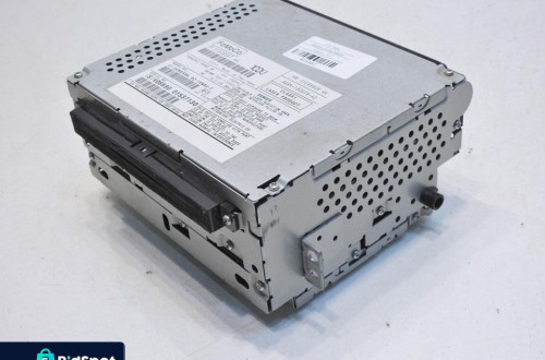 RADIO CD VOLVO V70 III 31328067