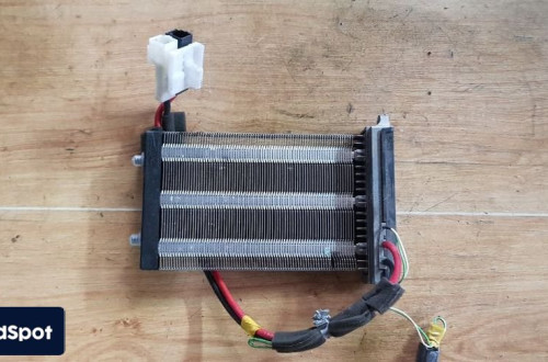 MAZDA 3 BK NAGRZEWNICA ELEKTRYCZNA