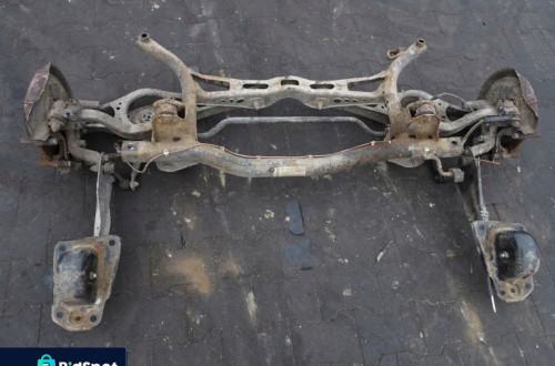 ZAWIESZENIE TYŁ VW GOLF V