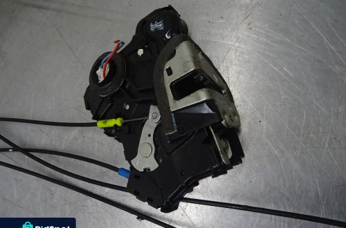 TOYOTA AURIS 06-09 1.4 D4D ZAMEK DRZWI PRAWY LEWY PRZÓD PRAWY TYŁ