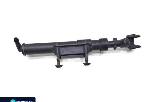 SPRYSKIWACZ LAMPY LEWY VOLVO V70 III 31294174