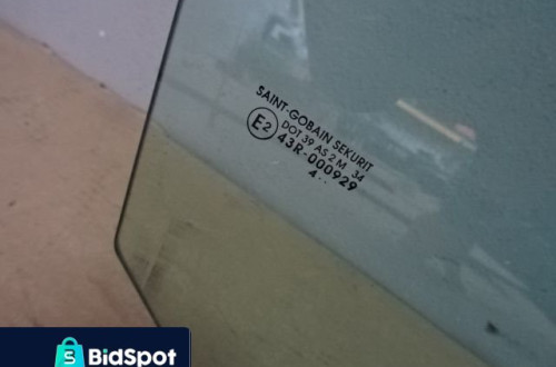 SZYBA DRZWI PRAWY PRZÓD CITROEN C8 NR539