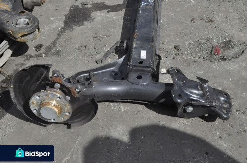 VW GOLF VIII ZAWIESZENIE TYLNE BELKA  5H0500039A