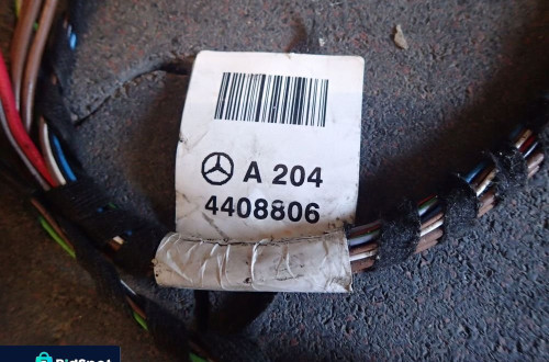 HAK HOLOWNICZY MERCEDES C KLASA W204 A2043100904