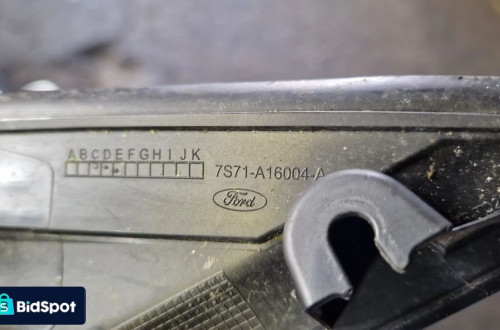 FORD MONDEO MK IV ZAŚLEPKA TRÓJKĄT LEWY PRZÓD 7S71-A16004-A