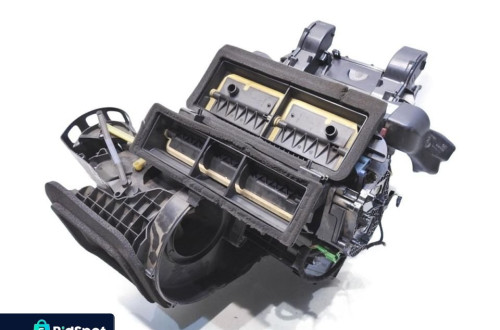 NAGRZEWNICA VOLVO V70 III P31332112