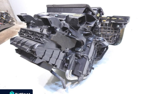 NAGRZEWNICA VOLVO V70 III P31332112