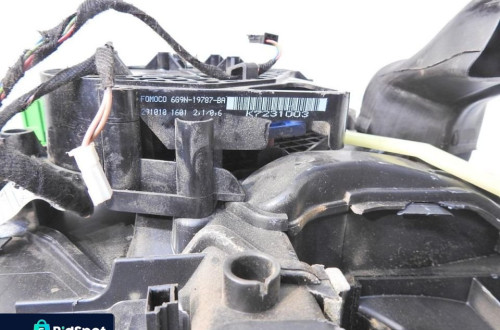 NAGRZEWNICA VOLVO V70 III P31332112