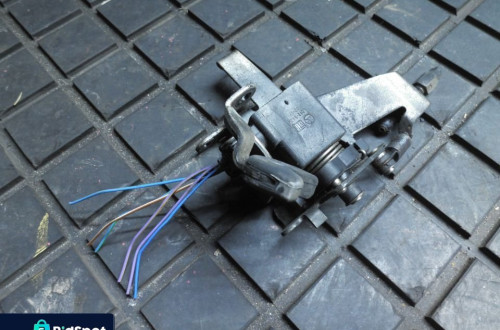 POTENCJOMETR GAZU MERCEDES W210 E KLASA 2.2A0125423317 POSIADAM 4 SZT