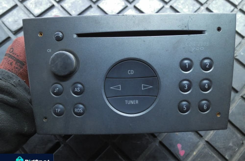 RADIO FABRYCZNE CD OPEL VECTRA C SIGNUM CDR2005 POSIADAM 3 SZT