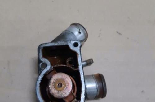 OBUDOWA TERMOSTATU SAAB 93 9-3 2.2 TiD 125KM 02-05