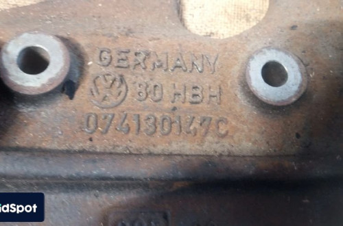 vw lt 2.5tdi podstawa lapa pompy tryskowej 074130147c