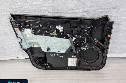 TAPICERKA BOCZEK PRZÓD MERCEDES W204