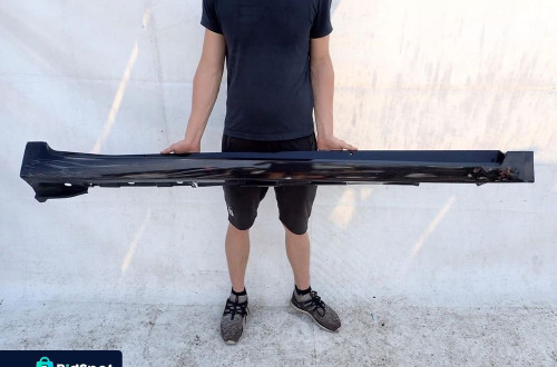 TOYOTA AVENSIS III 3 09-15 PRÓG PRAWY LISTWA PROGOWA PRAWA