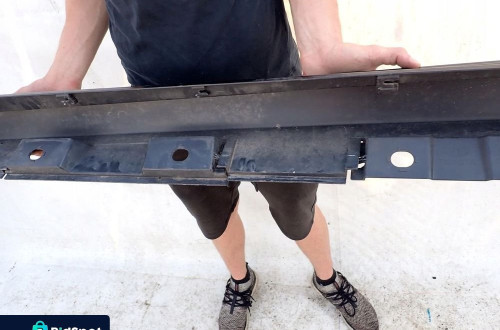 TOYOTA AVENSIS III 3 09-15 PRÓG PRAWY LISTWA PROGOWA PRAWA