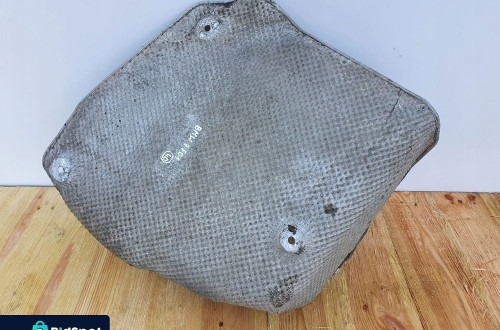 BMW F01 F02 PRAWA OSONA TERMICZNA TŁUMIKA 7185212