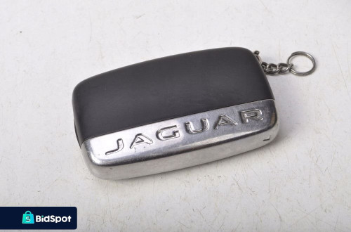 JAGUAR XE KLUCZYK PILOT