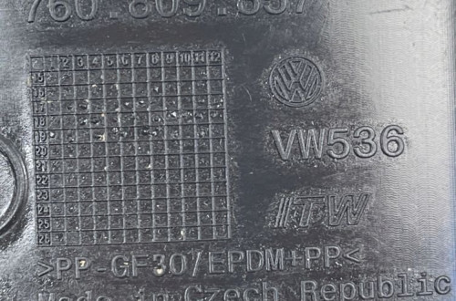 VW TOUAREG III KLAPKA WLEWU PALIWA 760809857