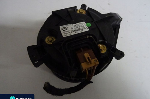 SILNICZEK NAWIEWU AUDI A4 B6 8E2820021B