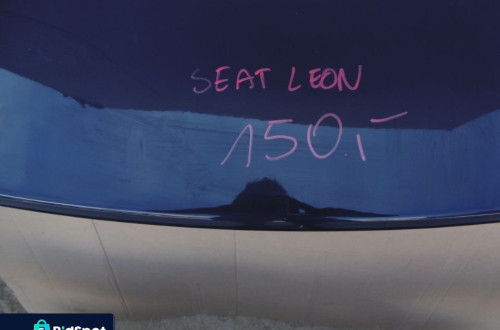 SEAT LEON KLAPA TYŁ