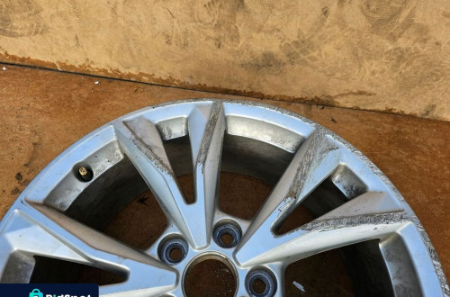 FELGA FELGI AUDI Q3 83A F3 ET 43 R18 83A601025K