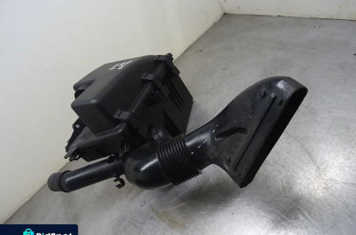 VOLVO S60 LIFT 2.4B OBUDOWA FILTRA POWIETRZA