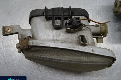 MERCEDES W210 E KLASA 95-02 2.7 HALOGEN PRAWY LEWY