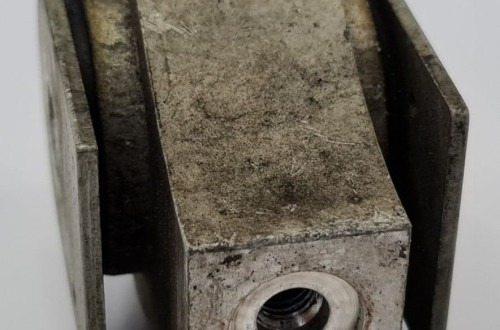 ŁAPA PODUSZKA DYFRA MERCEDES W204 A2043500215
