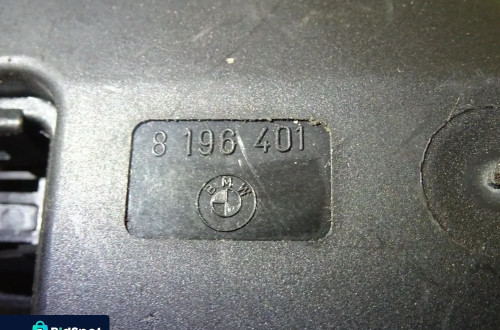 ZAMEK KLAPY BAGAŻNIKA BMW E46 4PIN 8196401 SEDAN NR102