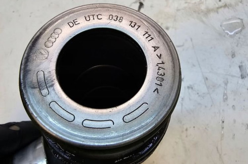 RURA PRZEWÓD INTERCOOLERA AUDI VW SKODA 038131111A