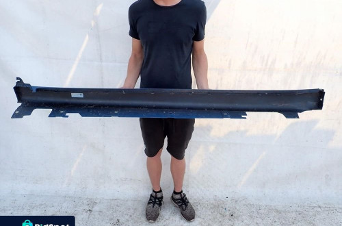 BMW X1 F48 M-PAKIET 15-22 PRÓG PRAWY LISTWA PROGOWA PRAWA