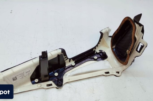 OSŁONA SŁUPKA BAGAŻNIKA PRAWA AUDI A7 S LINE CZARNA 4G8867246A JY1 B&O