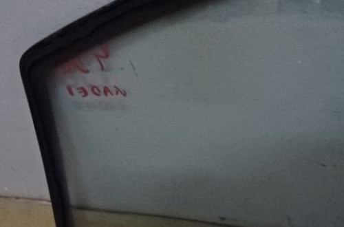SZYBA KAROSERYJNA LEWY TYŁ OPEL KADETT NR456